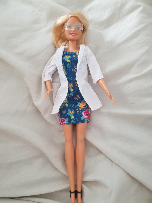 Barbie- Carriere Dentista Playset con Due Bambole, Sedia