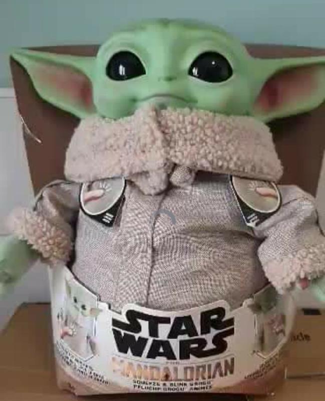  Star Wars Squeeze & Blink Grogu Feature Plush : Everything Else