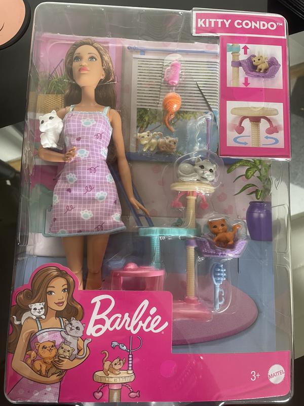 Barbie Coffret Poupée Mannequin L'Arbre À Chat Avec Poupée Brune, 1 Chat, 4  Chatons, Arbre À Chat À 4 Niveaux Et Cachette, Avec Accessoires, Jouet  Enfant, A Partir De 3 Ans, HHB70 