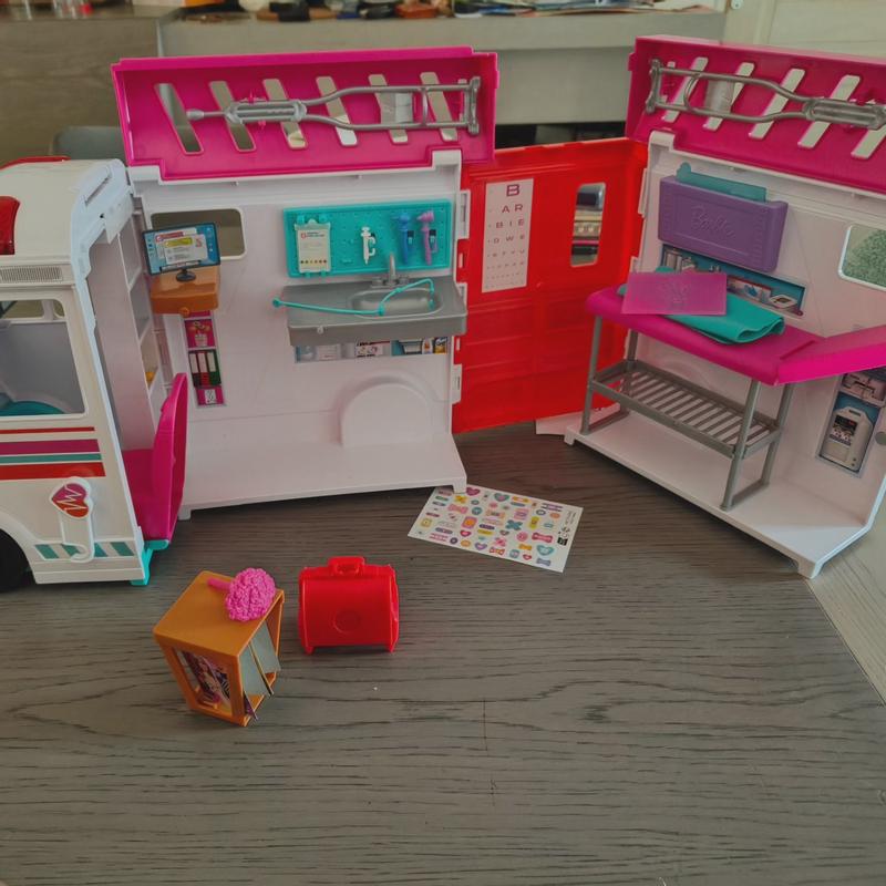 Barbie ambulance hot sale entertainer