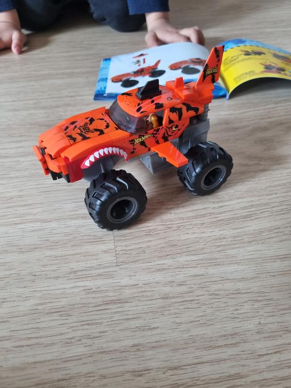 MEGA Construx Hot Wheels Tiger Shark Chomp Course Monster Truck