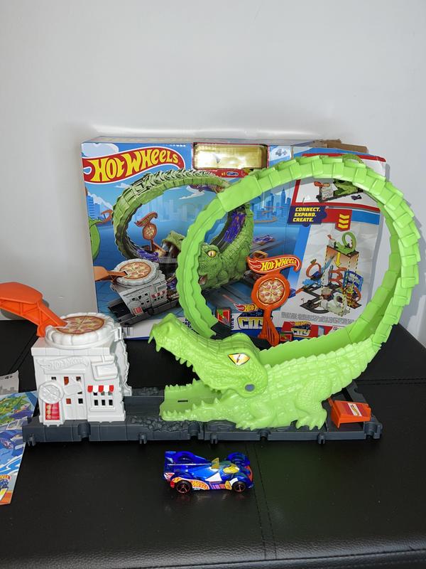 Hot Wheels Attacco sul Loop del Coccodrillo Playset, HKX39