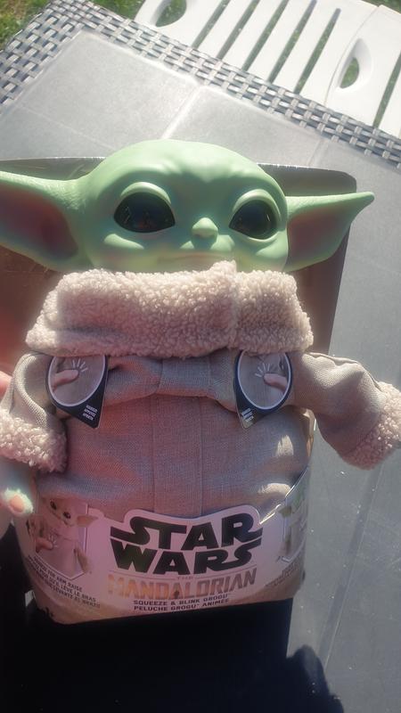  Star Wars Squeeze & Blink Grogu Feature Plush : Everything Else