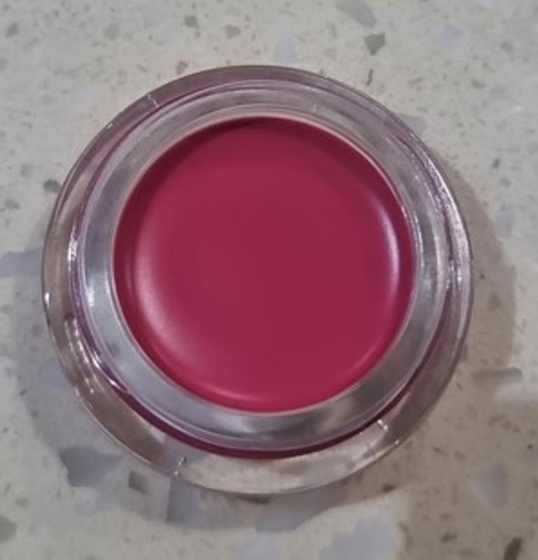 A very interesting, balm like texture.