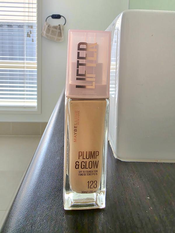 Love my Maybelline plump and glow foundation