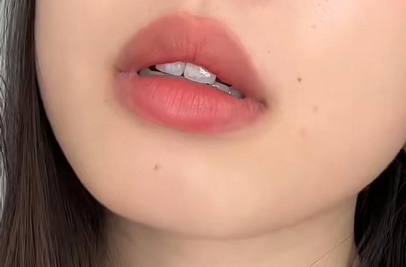 Ich liebe diese Lippenstift