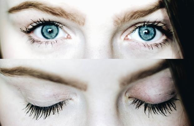 Nach dem Auftrag der Mascara