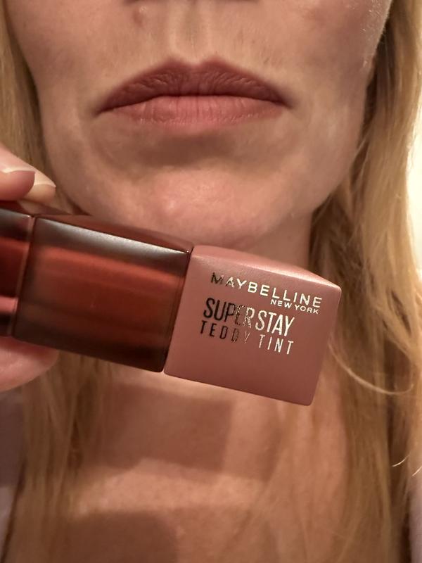 Lippenfarbe mit Produkt