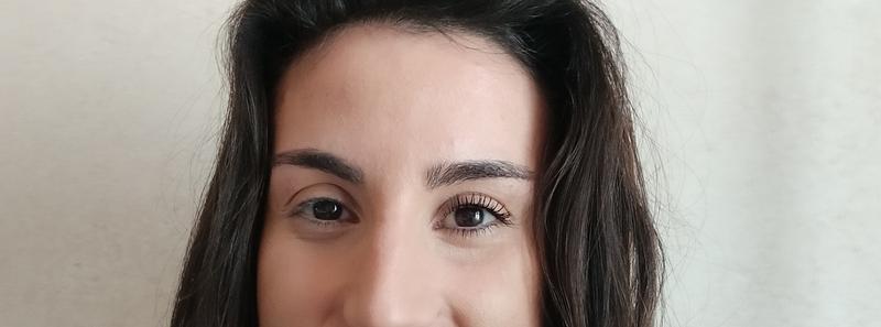 La clara diferencia entre el ojo sin maquillar y el ojo con la nueva máscara de pestañas!