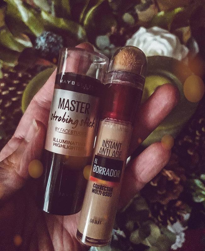 Mis nuevos esenciales Borrador e Iluminador Maybelline