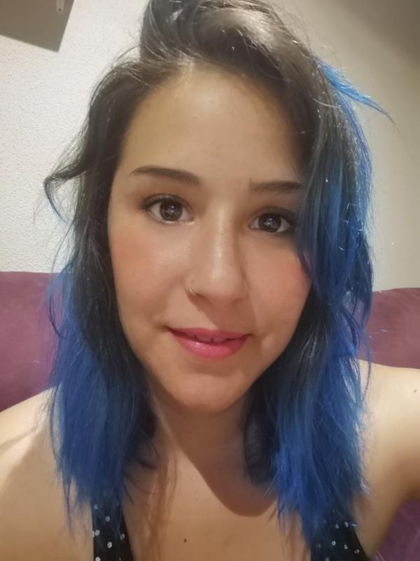Con toques de Cheek Heat