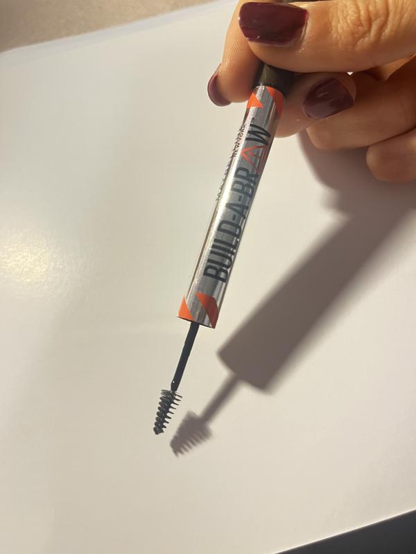 El gel sella muy bien la ceja