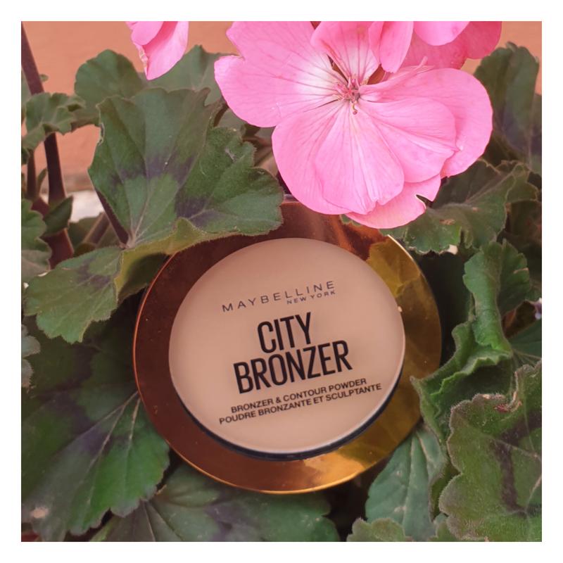 Probando los polvos city bronzer