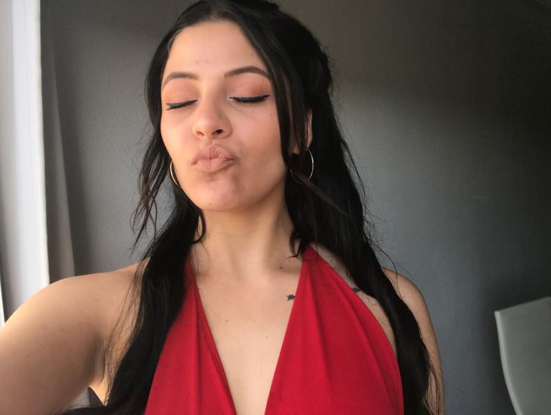 Mi maquillaje de graduación, piel perfecta sin granos.