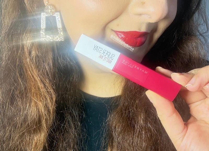 maybelline liquid matte lipstick in the shade Pioneer