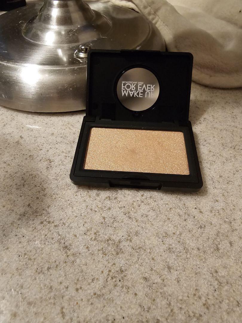 Highlighter for deals face price