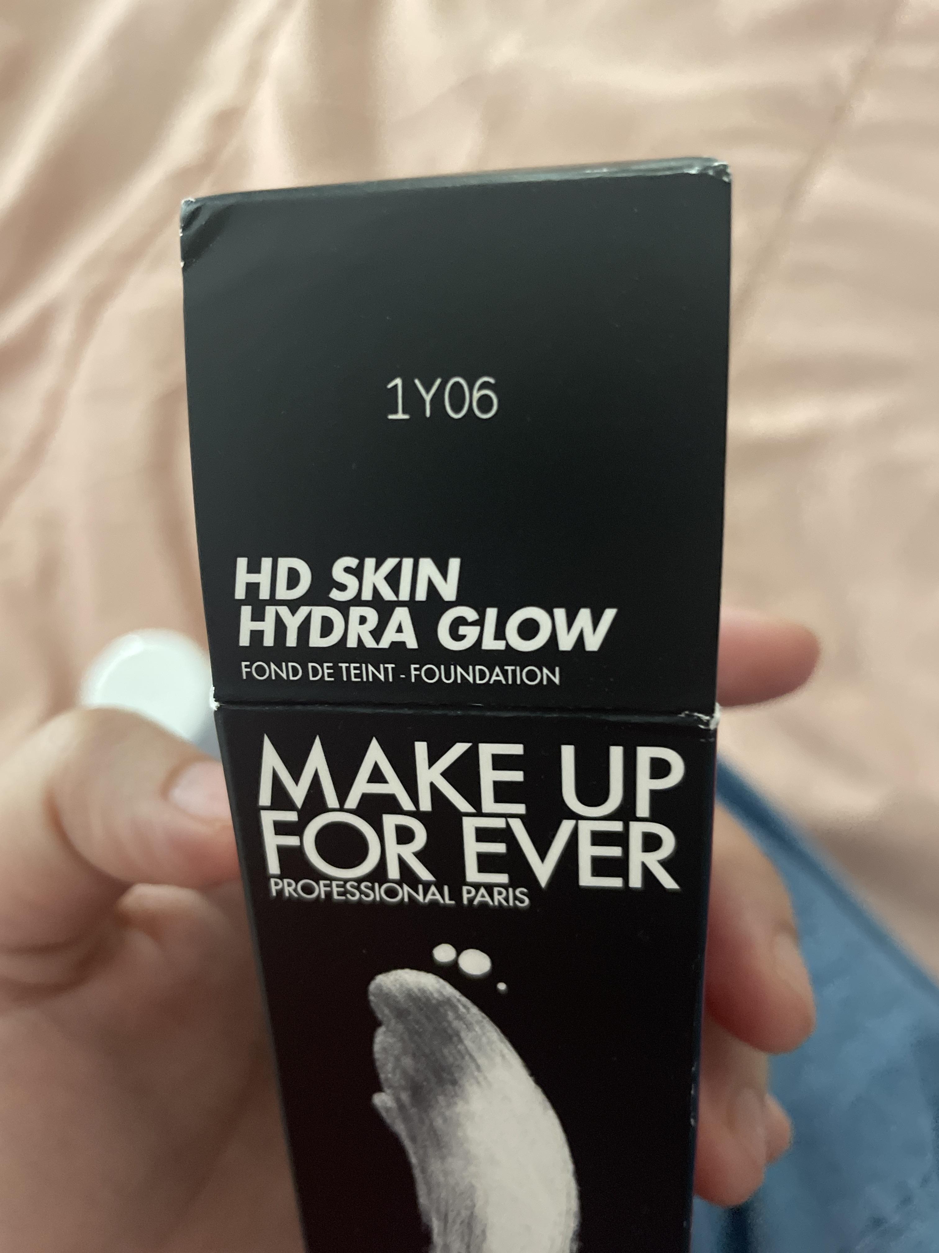 Shop Now HD Skin Hydra Glow Foundation | Make Up For Ever UAE