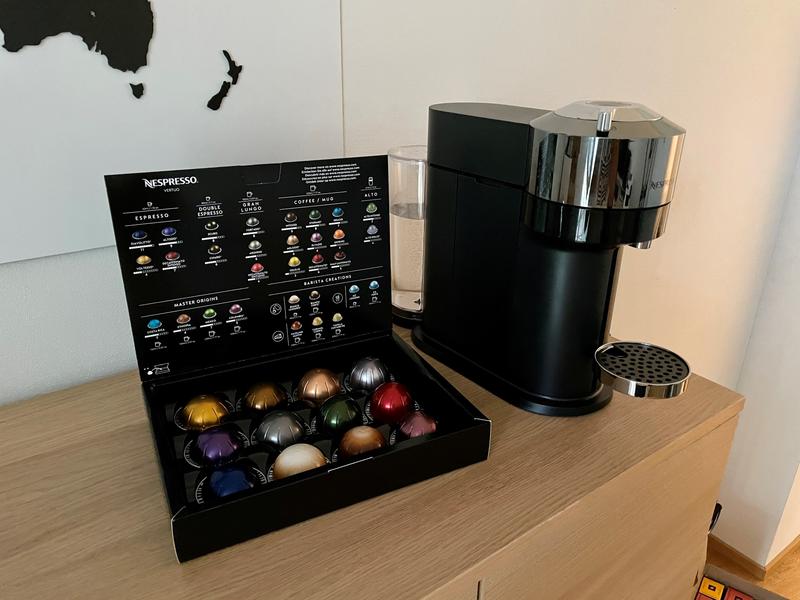 Krups Nespresso Vertuo Next Deluxe Coffee Machine - Swiss plug, Macchine  da caffè, archivio ufficiale di Merkandi