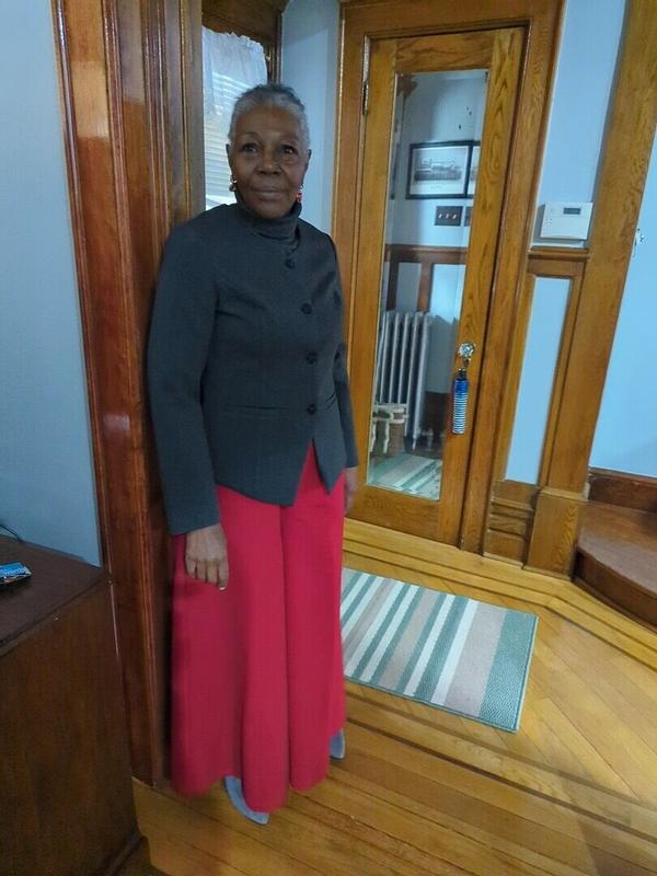 Review Thumbnail Image 0 379334000