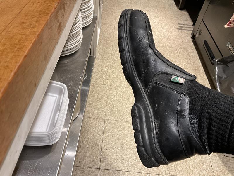 A good kitchen shoe