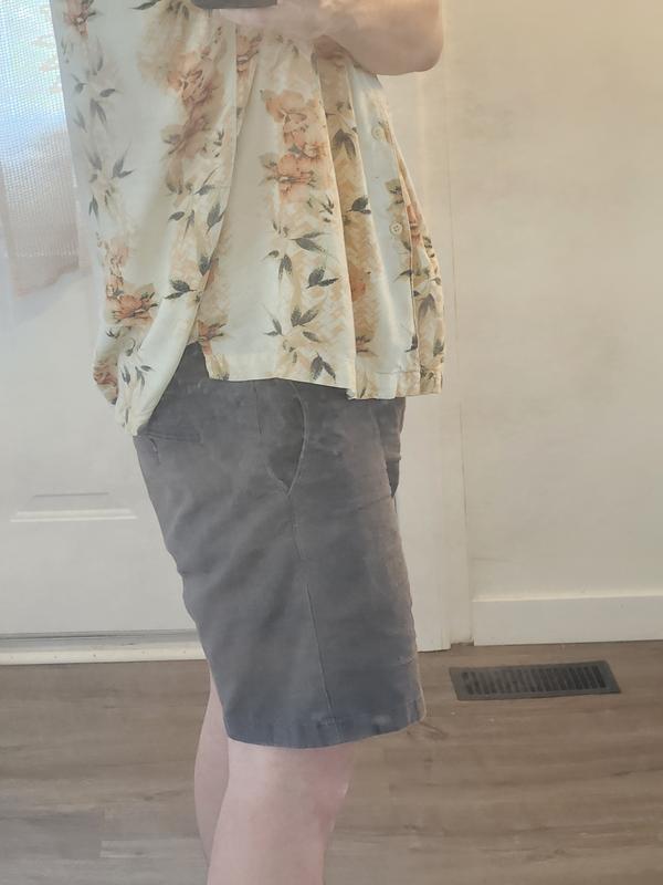 Crappy mirror but find both colours go great with pretty much anything