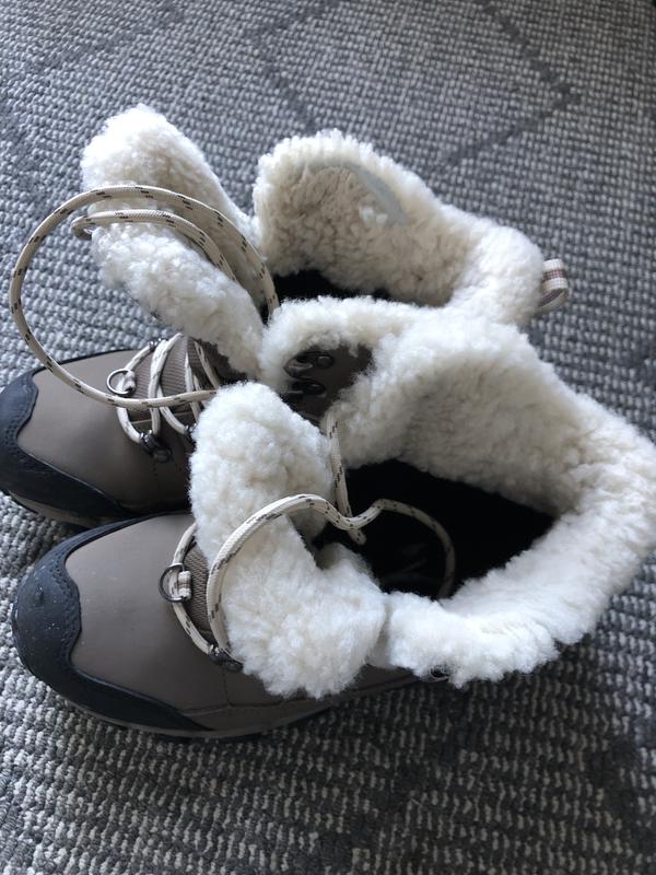 Signs of wear on fake fur after a week of wearing