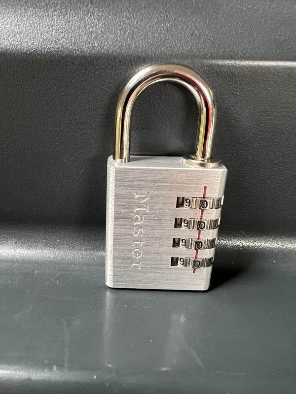 Lucchetto con codice MASTER LOCK in alluminio ansa H 27 x L 22 x Ø 6 mm