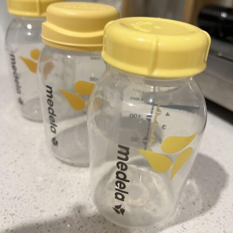 Breastmilk Freezing & Storage Bottles by Medela – Metropolitan