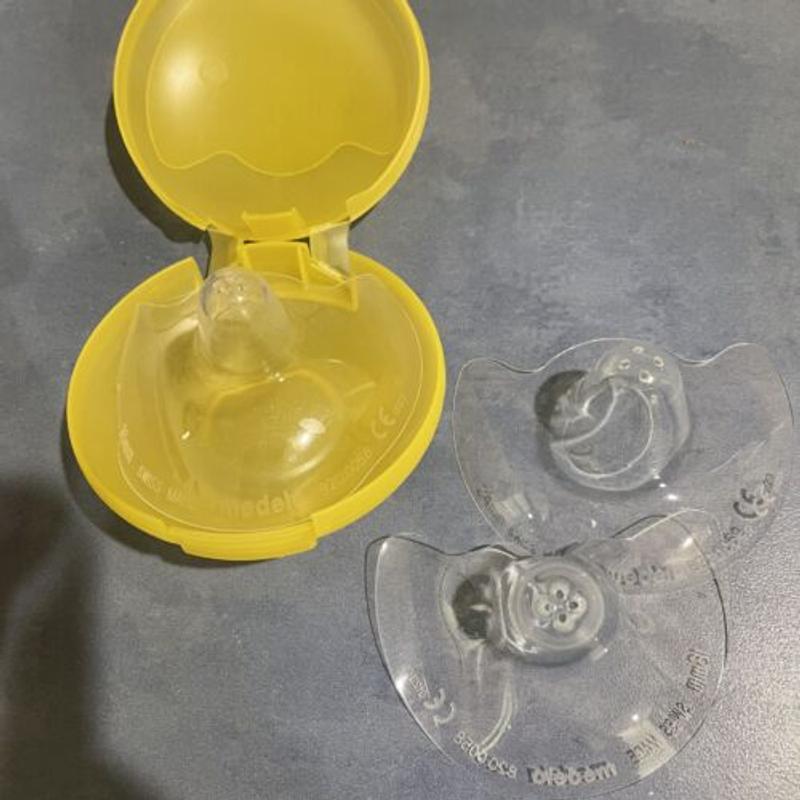 Medela Contact Nipple Shields and Case - Healthy Horizons