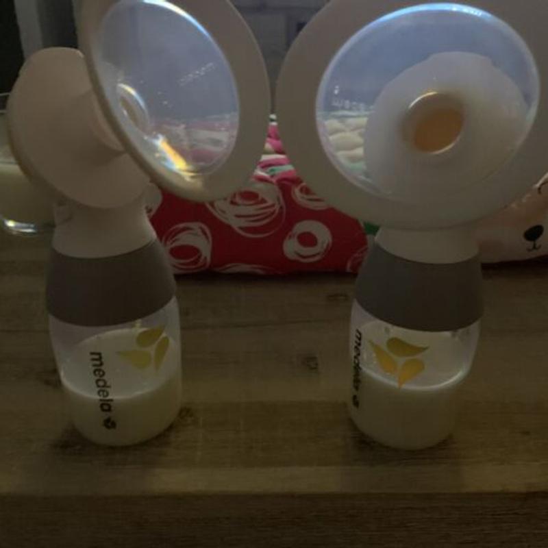 Medela Swing Maxi Double Electric Breast Pump, Portable Breast Pump, Usb-C  Rechargeable, Bluetooth, Closed System