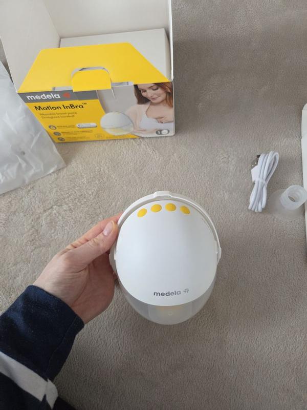 KISSBOBO Tiralatte Elettrico Indossabile – 3 Modalità E 9 Livelli, Silenzioso (<40 DB), USB-C, 180 Ml, Silicone Senza BPA (Bianco)
