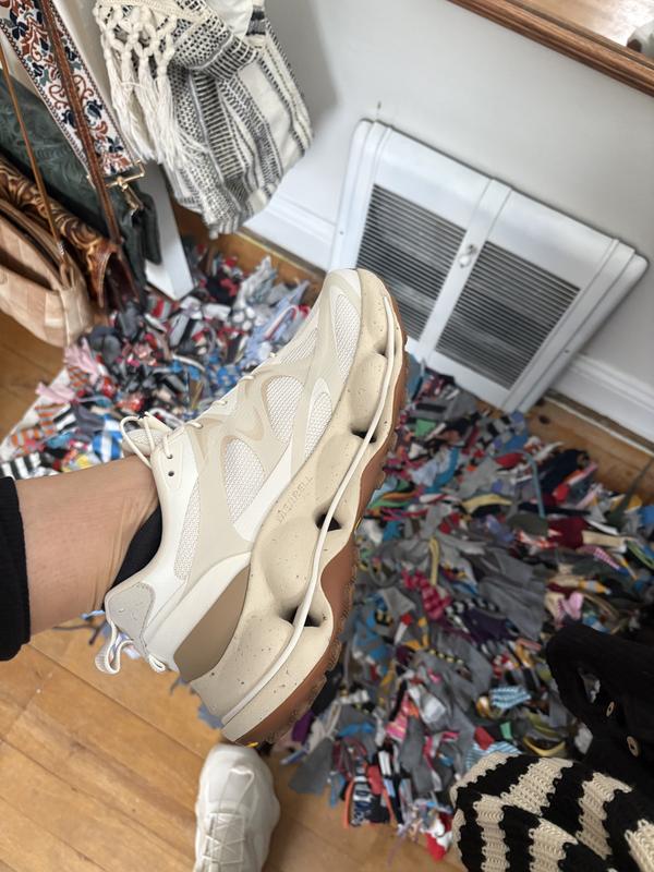 Review Thumbnail Image 0 373383819