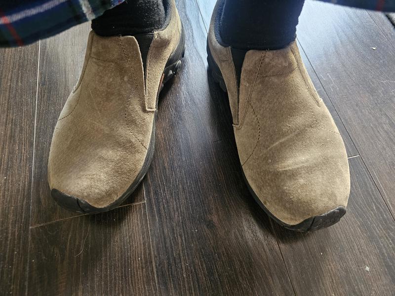 Stylish and they slip on easily