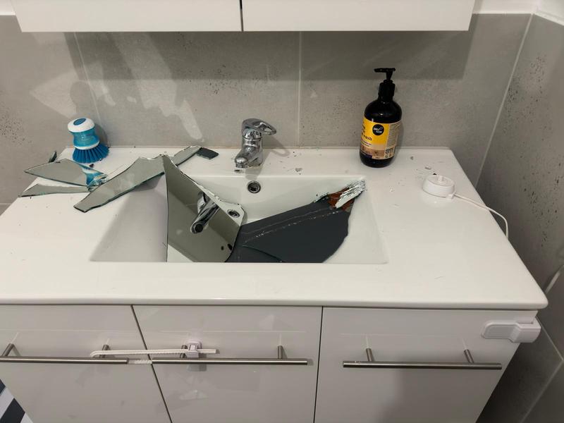 Mitre 10 shaving cabinet sales