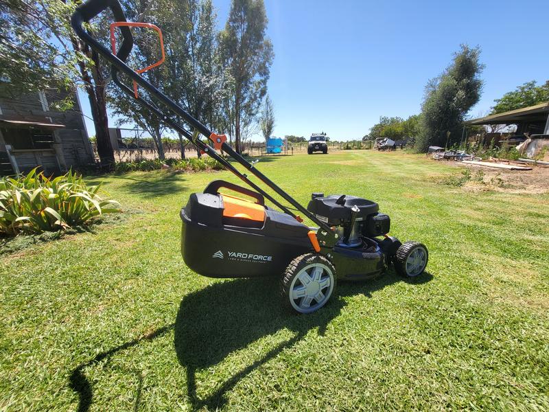 Yard force mower online mitre 10