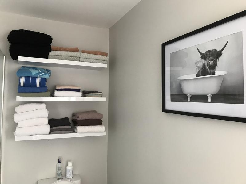 Ledge Floating Shelf W 250mm D 250mm H 38mm Gloss White Mitre10