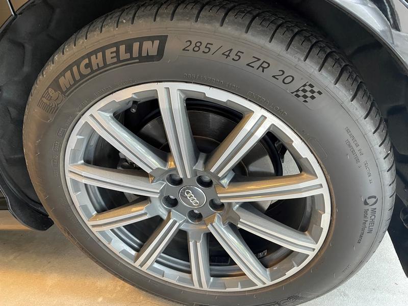 MICHELIN Pilot Sport 4 - Car Tire
