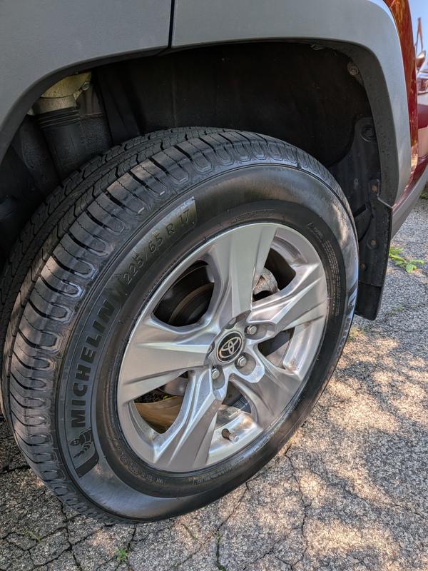 NEW DEFENDER 2 TIRES