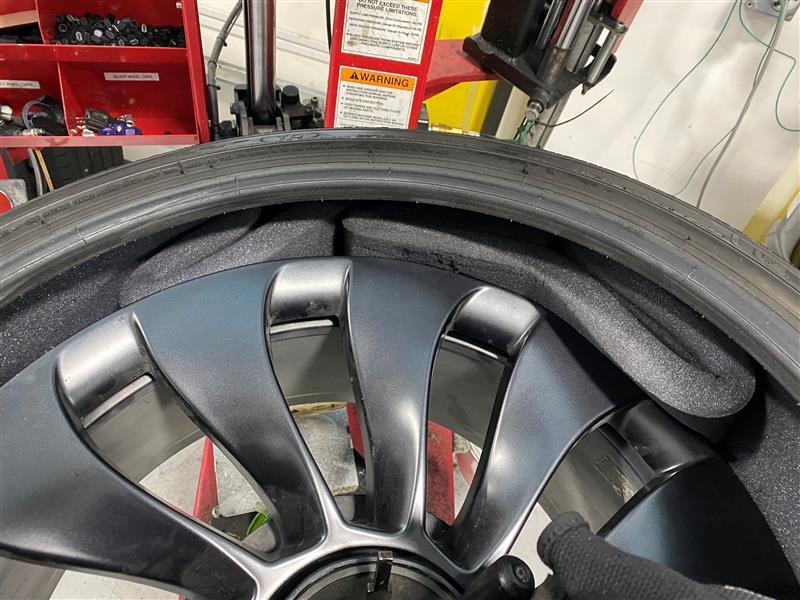 Foam seperation in tires