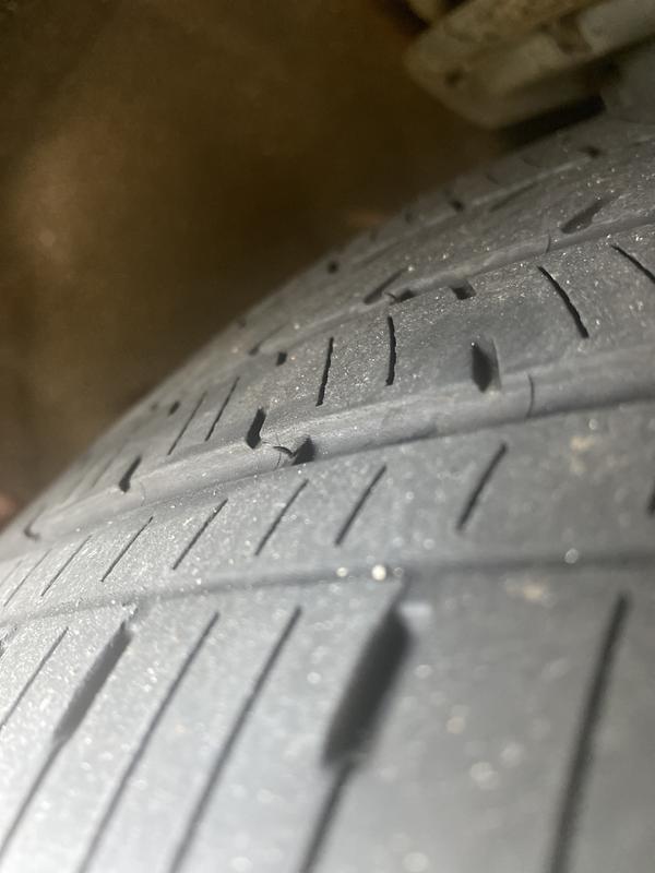 Tread already at wear bars