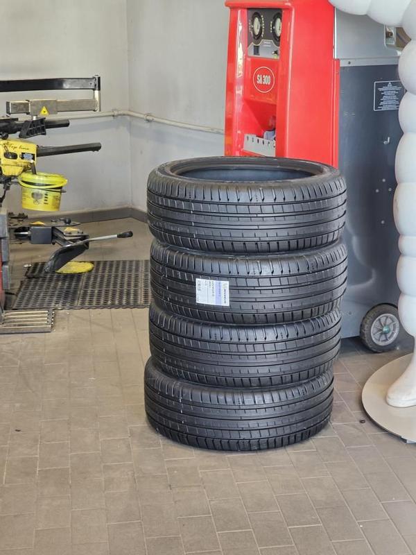 MICHELIN Pilot Sport 5 - Car Tire | MICHELIN USA