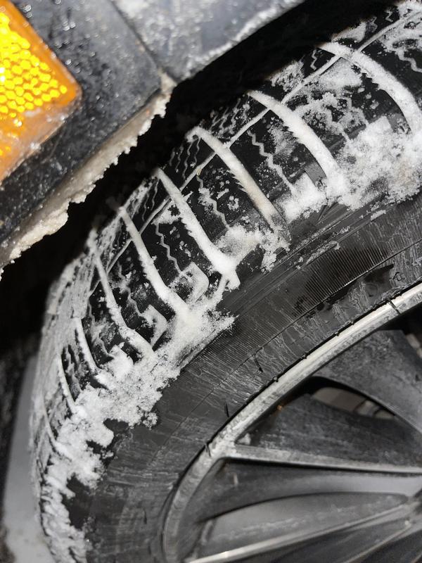 MICHELIN X-Ice Snow - Car Tire