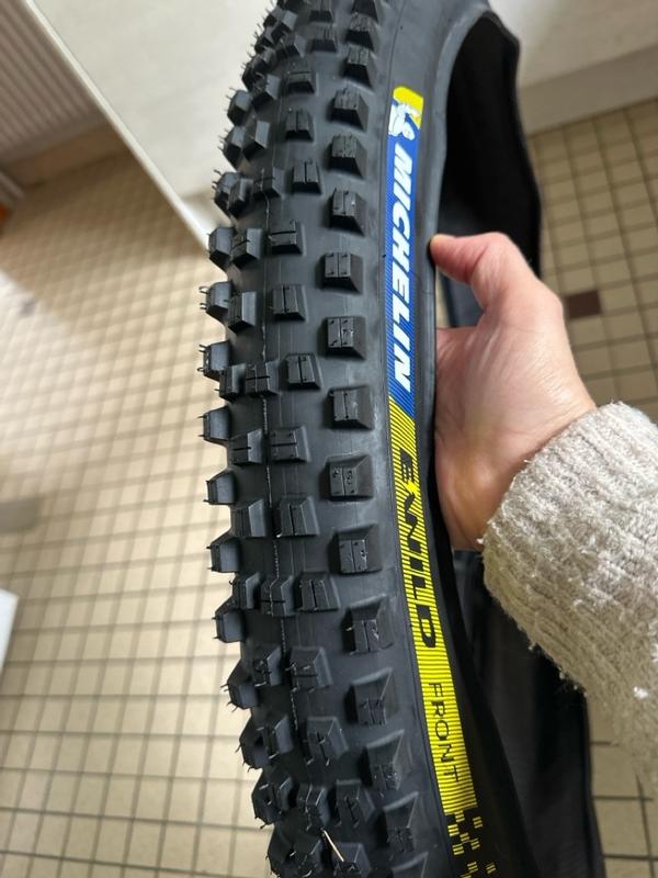 Pneu vtt 29x2.60 ts michelin e-wild rear gum-x tubeless ready noir (66-622) vae/e-bike - Pièce