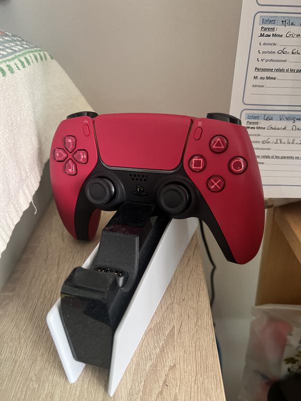 Sony, Manette PlayStation 5 officielle DualSense, Sans fil, Batterie  rechargeable, Bluetooth, Compatible avec PS5, Couleur : Cosmic Red :  : Jeux vidéo