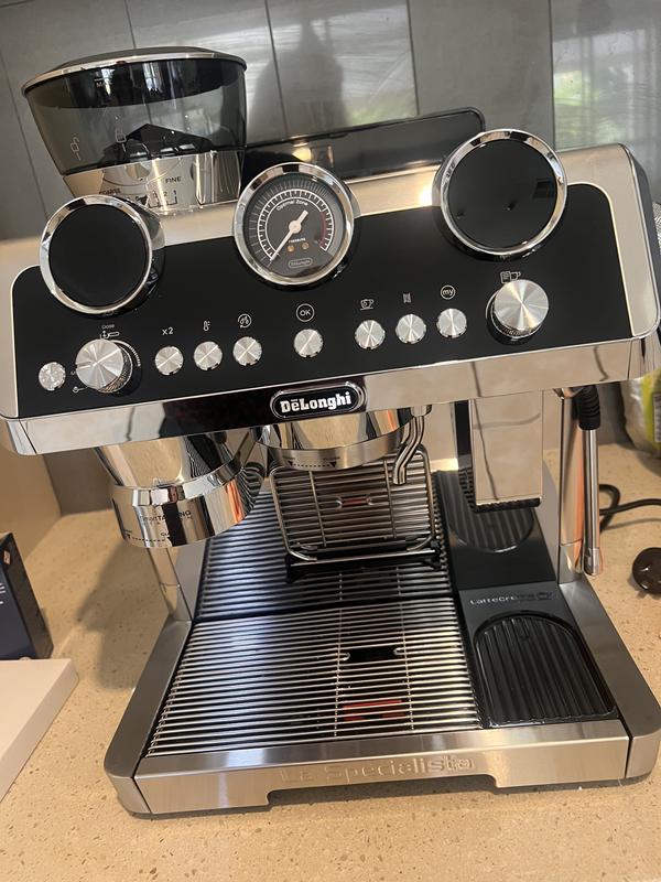 De'Longhi La Specialista Maestro Pump Coffee Machine in Metal