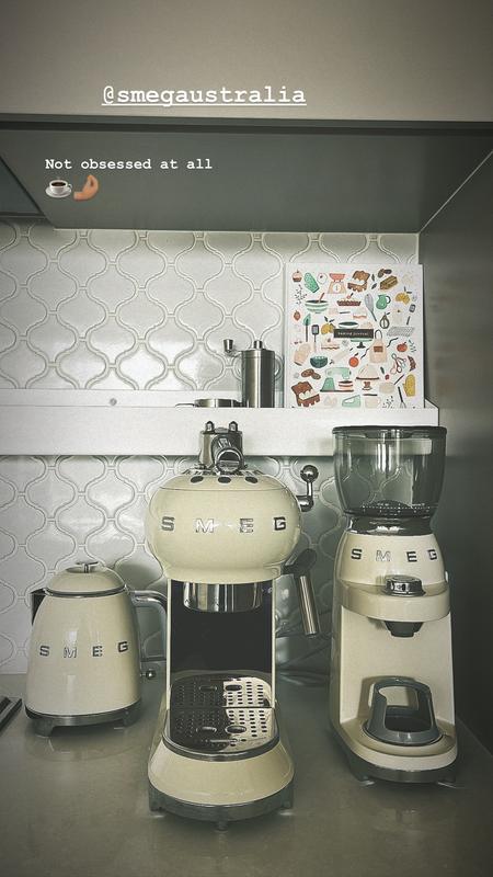 Smeg Coffee Grinder - Cream CGF11CRAU - Buy Online with Afterpay & ZipPay -  Bing Lee