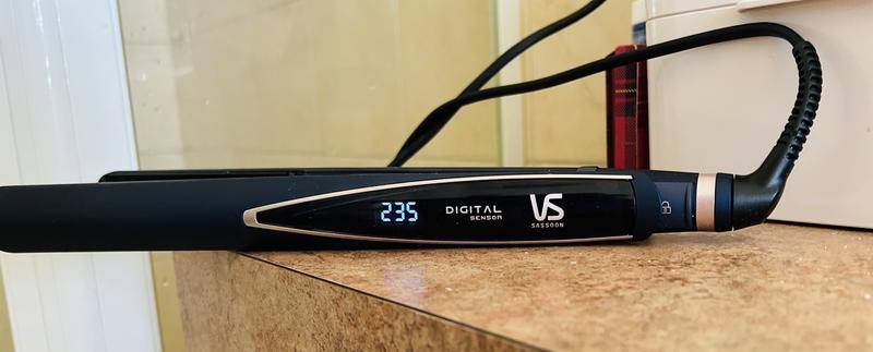 VS Sassoon Intelligent Sensor Hair Straightener VSS500A MYER