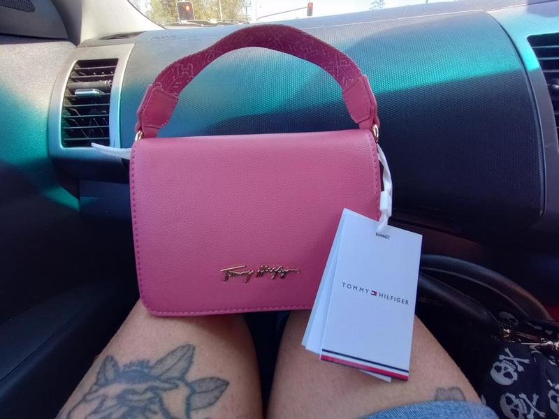 Tommy hilfiger deals pink bag