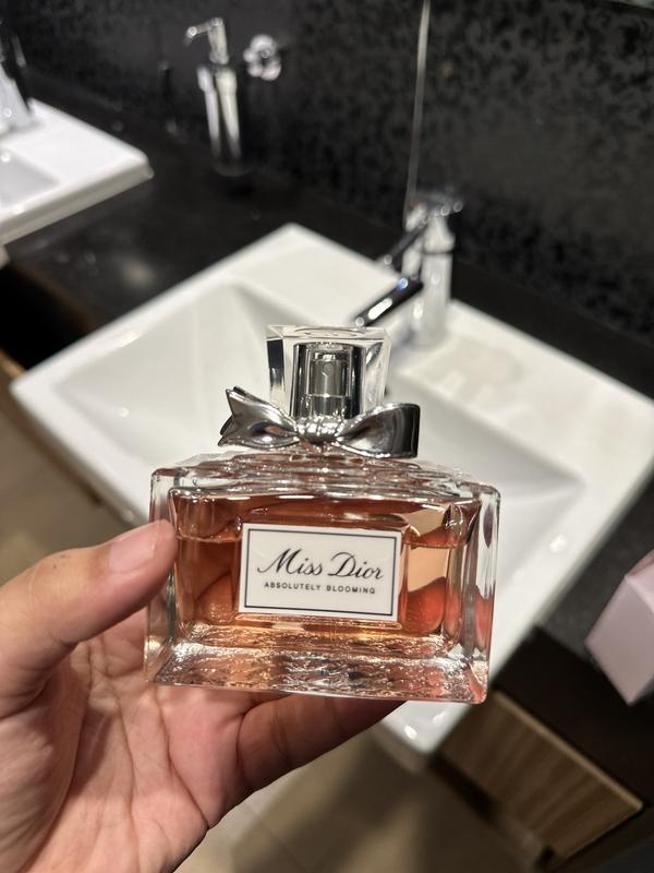 Dior absolutely blooming outlet review