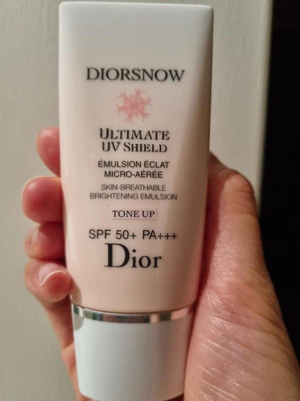 Diorsnow Ultimate UV Shield Tone Up: Tinted Brightening Emulsion